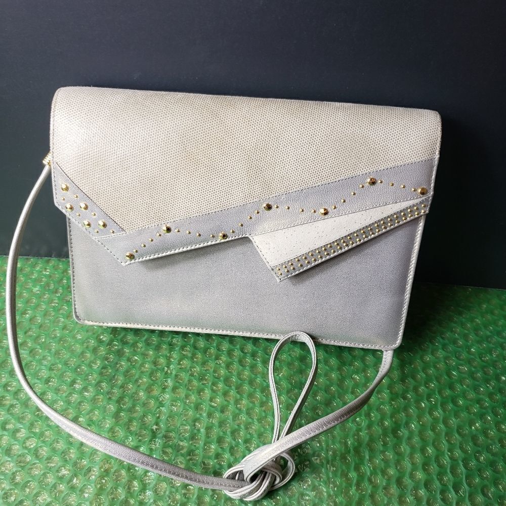 Pearl vintage clutch handbag